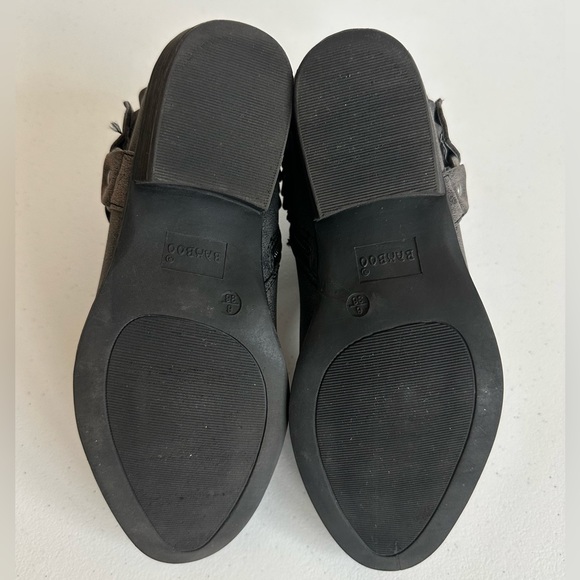 Bamboo Women's Gray Ankle Pointed Toe Boots Size 6 - Picture 9 of 10